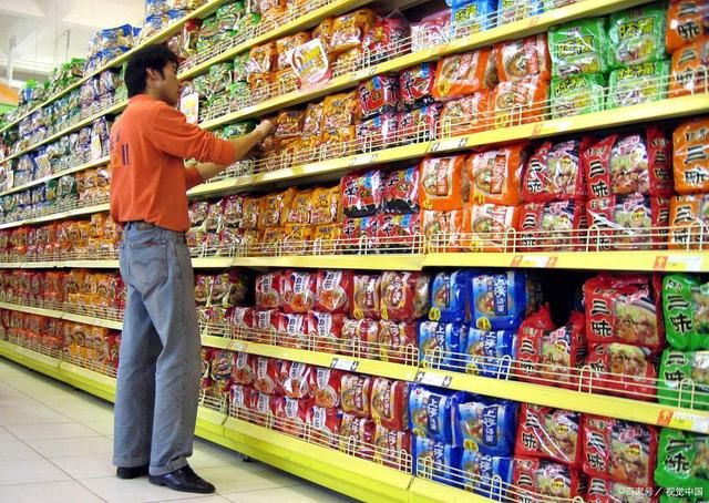 方便食品進(jìn)入熱銷時(shí)期，供不應(yīng)求狀況持續(xù)